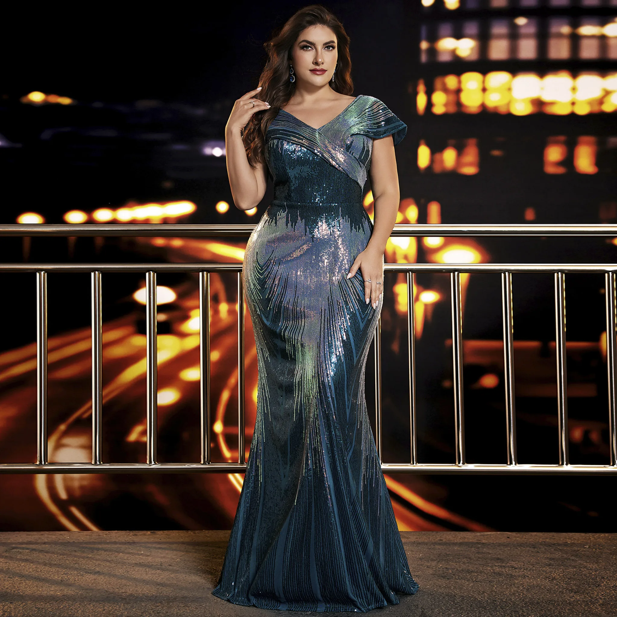 

Rosymae Plus-Size Mermaid Formal Dress Elegant V-Neck Capped Sleeve Long Gown for Weddings And Formal Events