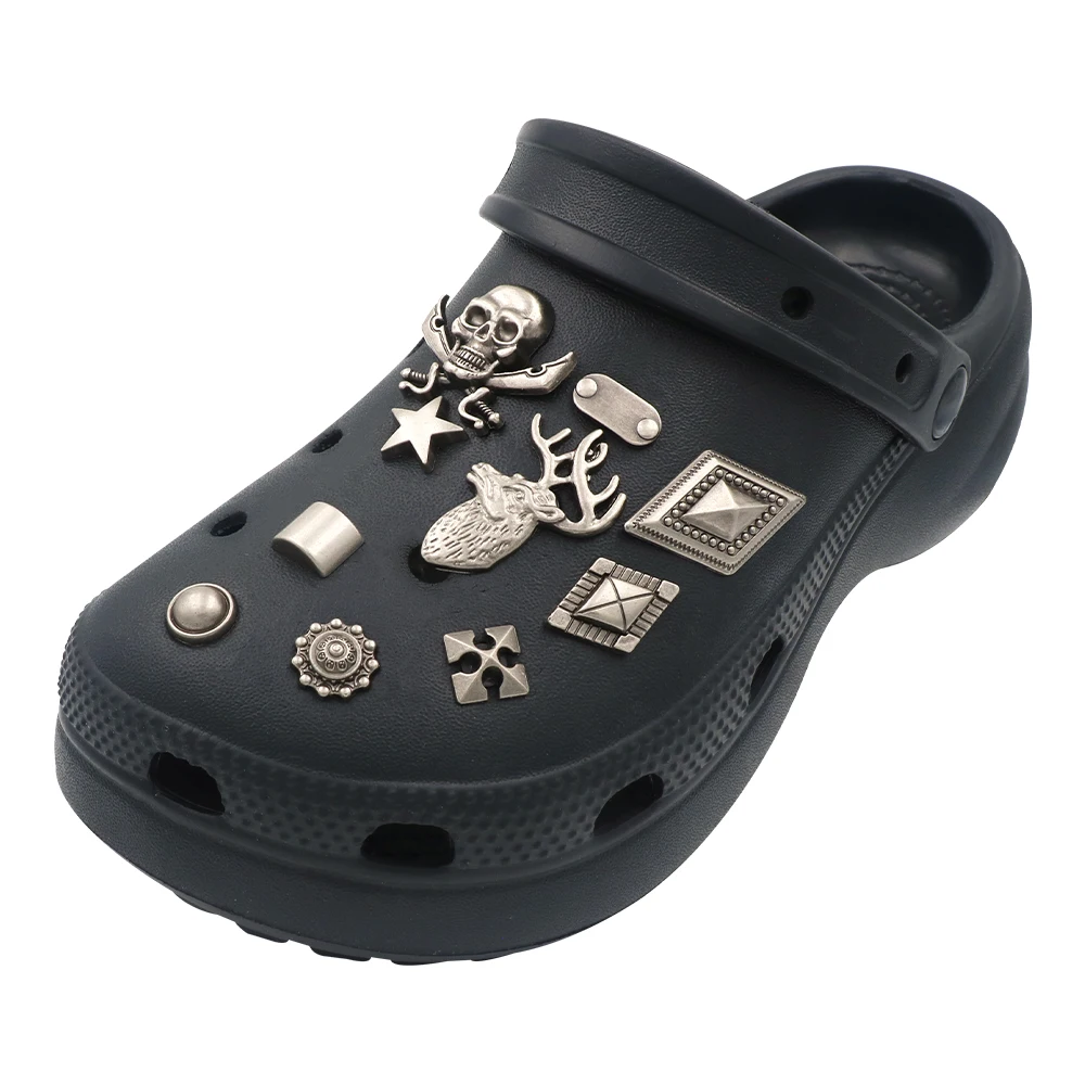 1 Set Vintage Clogs Silvery Sandals Adornos Shoe Accessories Pines Pins крокросы 지비츠 Great Pirate Skeleton Dree Round Ornament