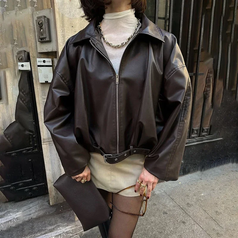الخريف الشتاء الرجعية سترة بولي Leather الجلود Bomber سترة المرأة طويلة الأكمام عادية البنطال القصير جاكيت زيبرا أبلى 2025 جديد