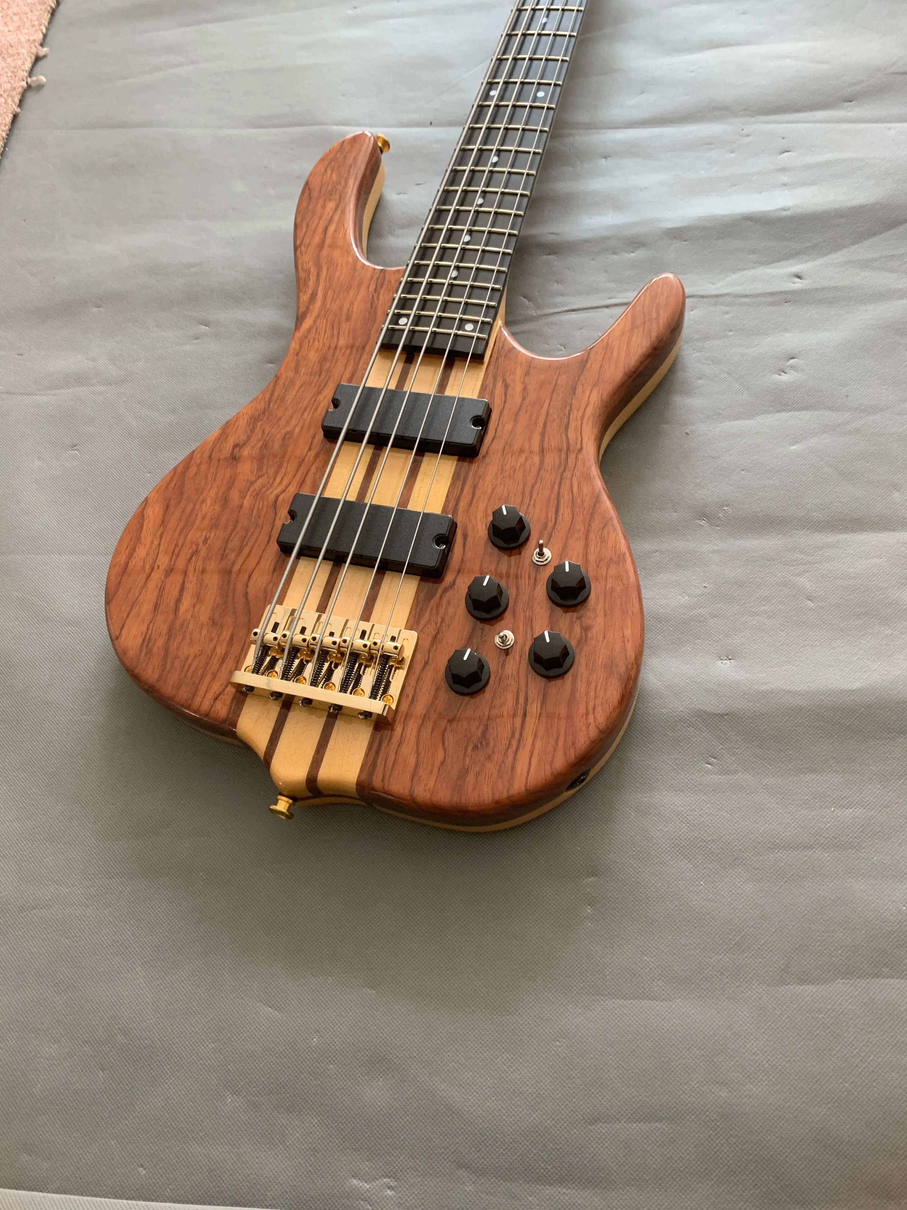 Factory direct sales, high-end customized 5 string bass electric guitar, through-body design, red flower pear veneer, active pic