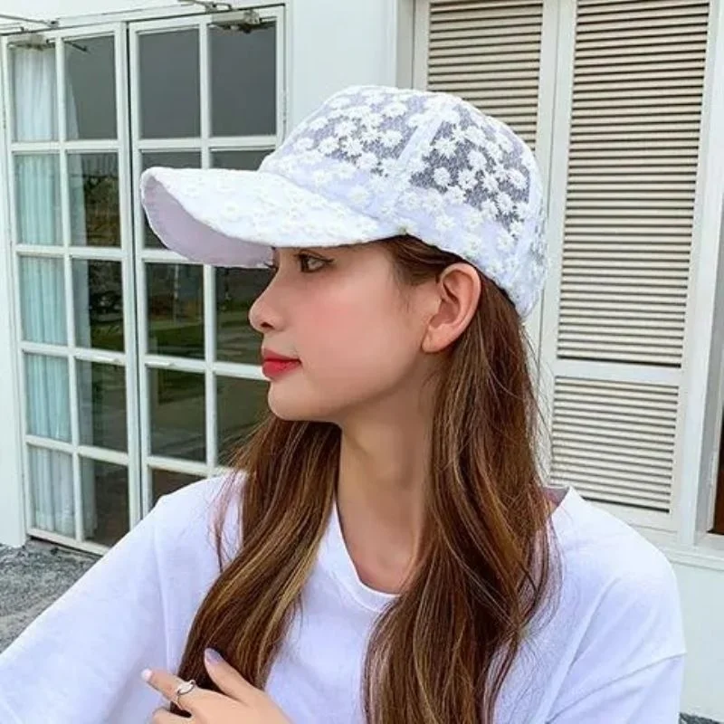 Women’s Spring/Summer Lace-Trimmed Daisy-Print Baseball Cap: Lightweight, Breathable, Sun-Protective, Openwork Design
