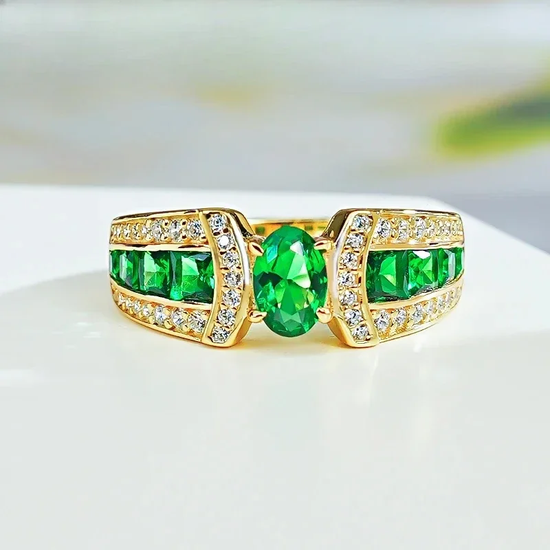 Mid ancient style emerald egg shaped 925 silver ring inlaid with high carbon diamond, niche light luxury retro wedding jewelry