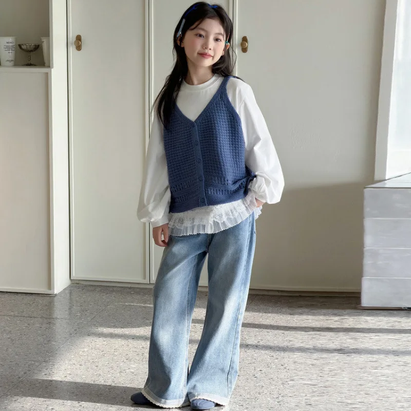 

Girls' Spring Knit Vest Set2026New stylish three-piece set for girls with lace top and jeans