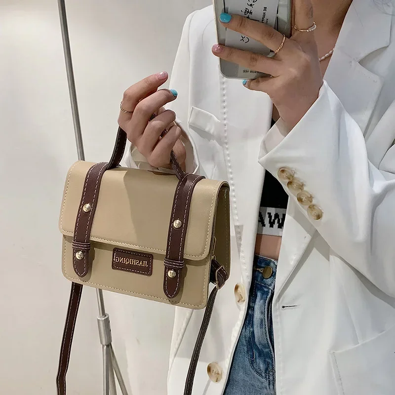 2024 nueva moda estilo académico Retro bolso de hombro de mano para mujer bandolera versátil pequeño bolso cuadrado bolso pequeño de alto sentido