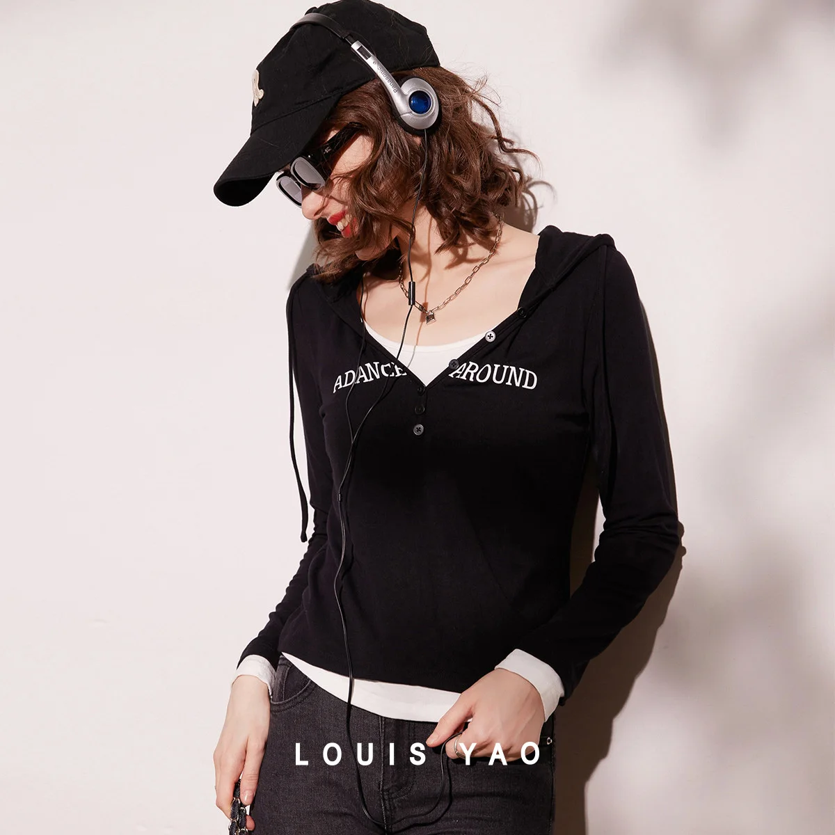 

LOUIS YAO Hooded Fake Two Piece Women's Pullovers 2025 Spring Autumn Letter Printed Knitwear Long Sleeve Women Knitted Shirt