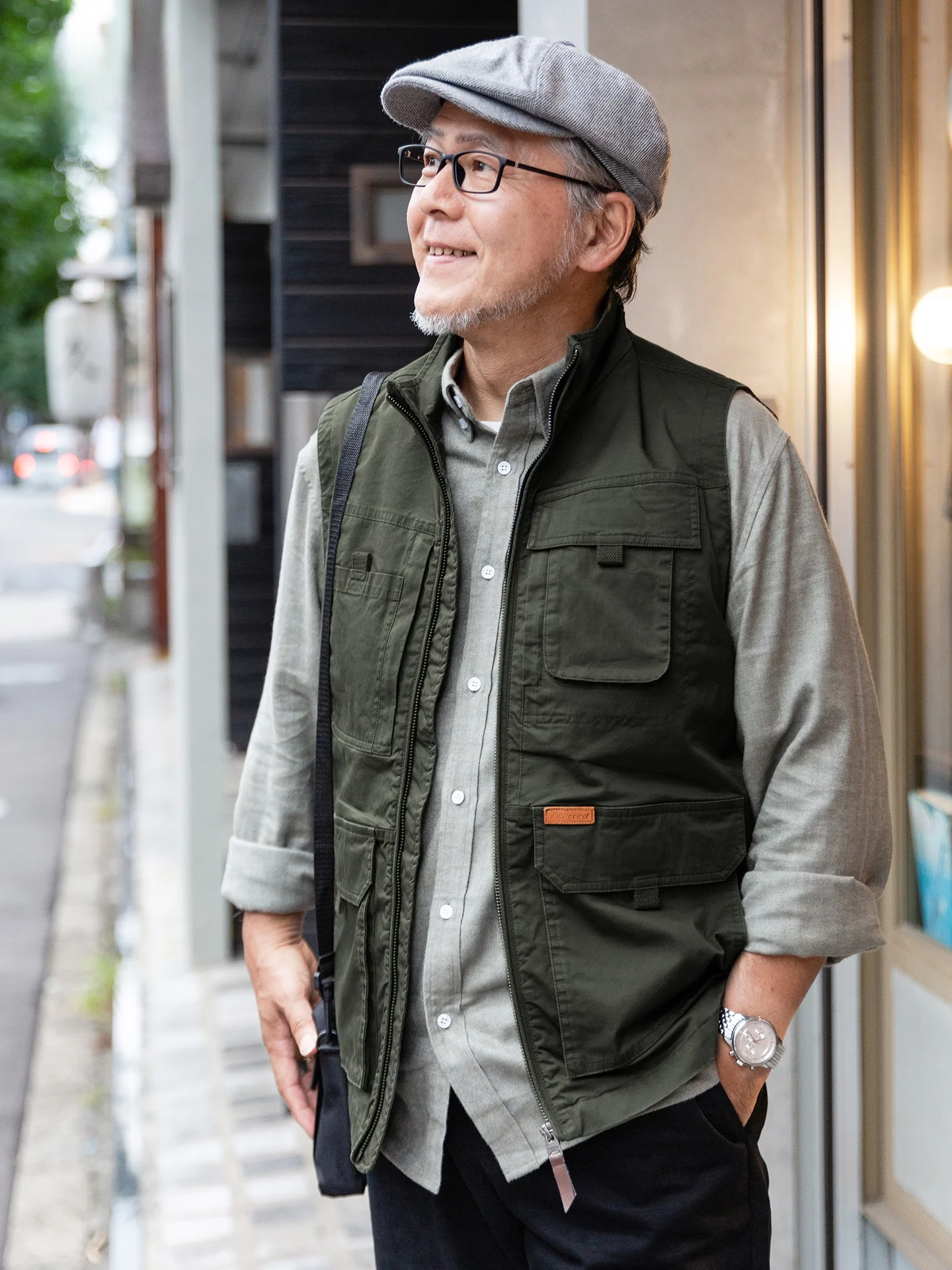 

Spring Fiing Vest Men's Mid-aged And ly Multi-ket Dad Spring Outerwear andpa Vest Busin Casual Loose Fit Cotton