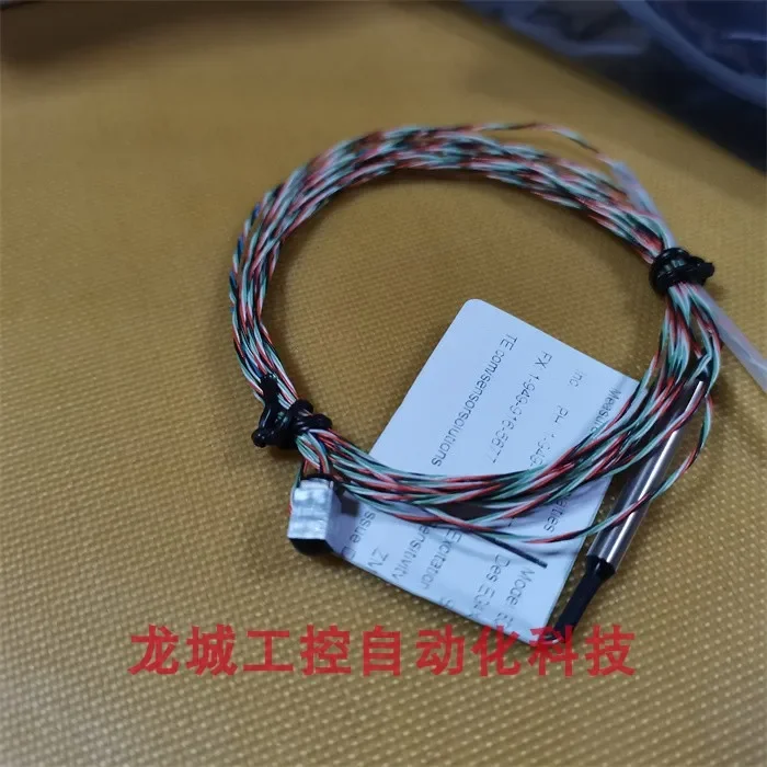 * Sales * New Original Precision MEAS Acceleration Sensor EGAXT-500-/V5/L9F/M0.7M