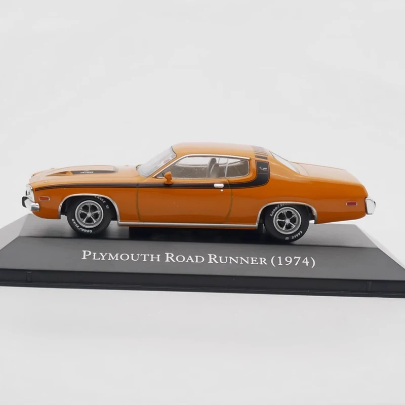 Diecast Original 1:43 Scale 1974 ROAD RUNNER Alloy Model Simulation Decoration Hobbies Souvenirs Collection Static Display