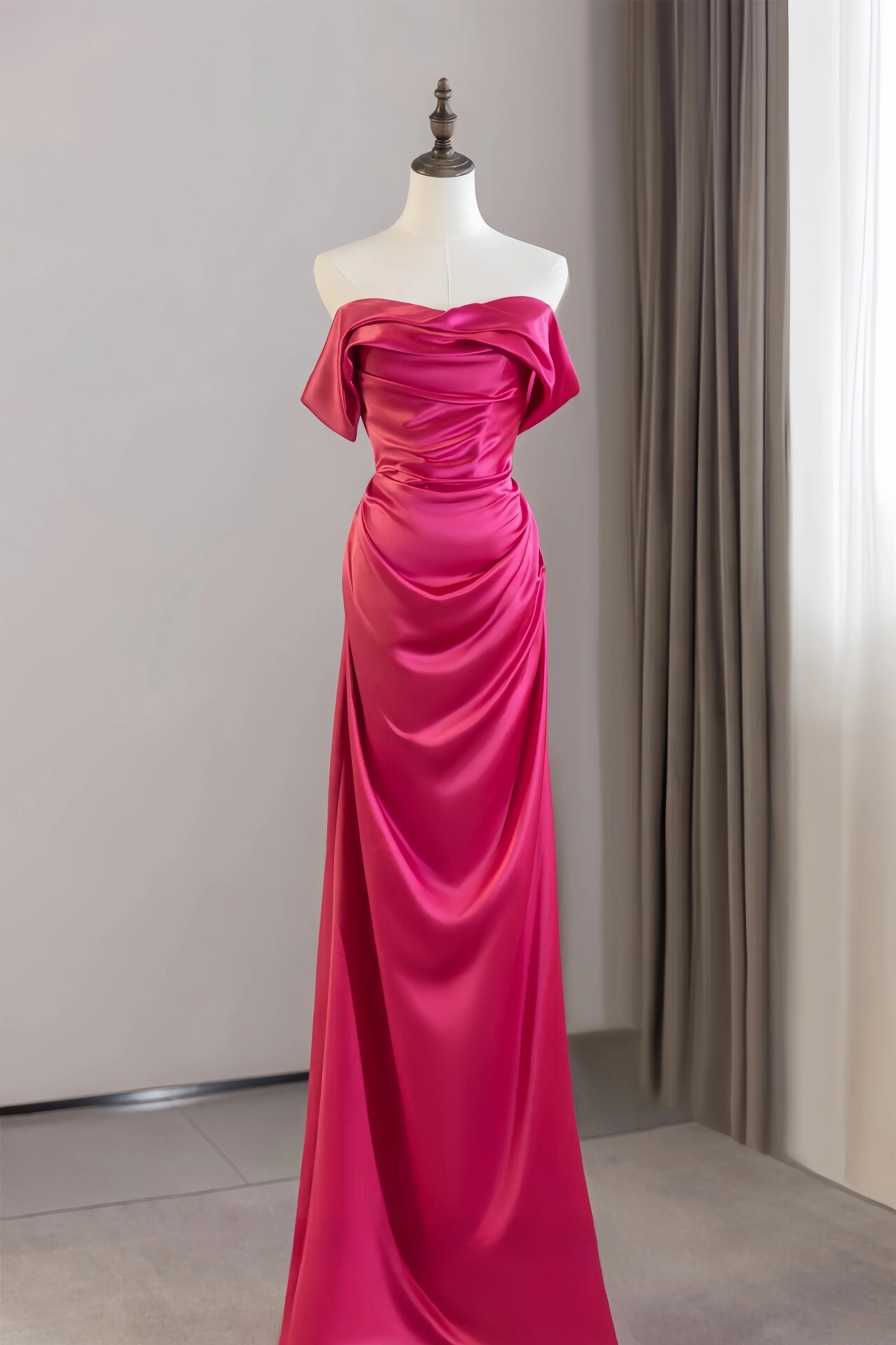 

Gorgeous Satin Ball Gowns With Dropped Shoulders Fishtail Pleats Backless Strapless Banquet Celebrity Evening Dresses