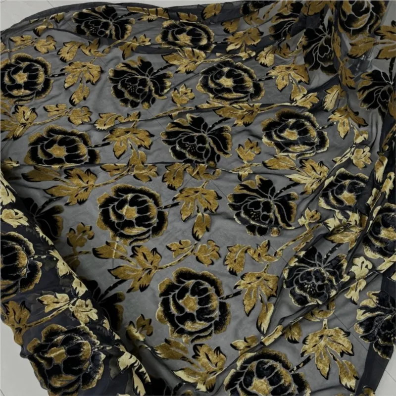 فستان نوم من القماش المنسوج والحرير المخملي المطبوع والمنقوش شيونغسام