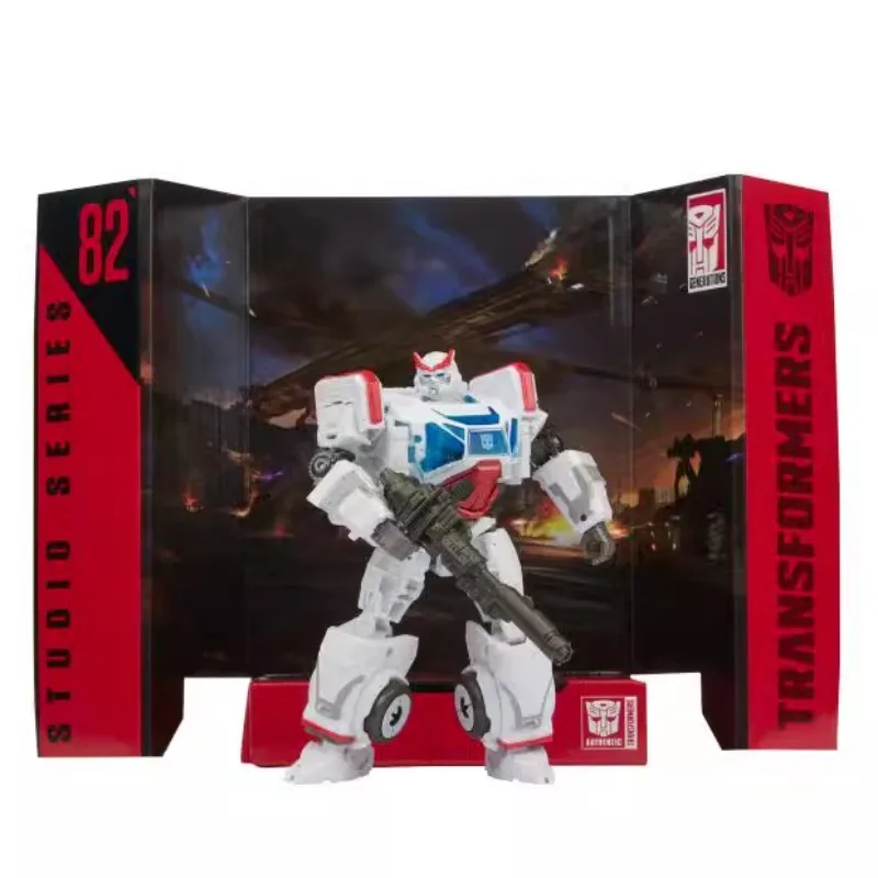 Hasbro Transformers Movie SS82 Class D Ambulance Toy Hand Model Boy Girl Birthday Gift Children's Day Gift Tabletop Decoration