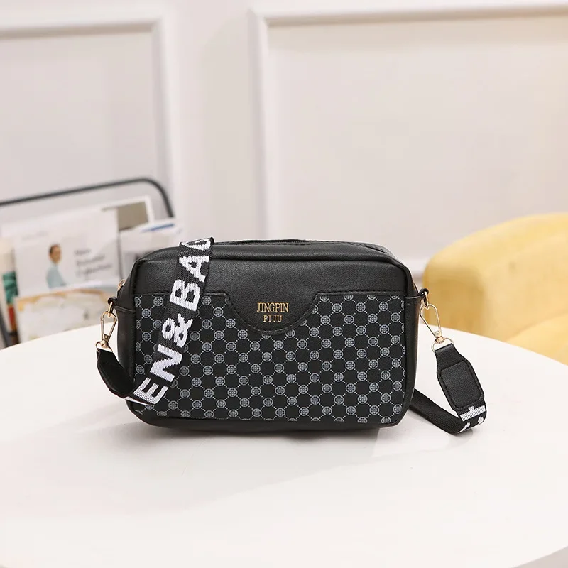 New Chic Zipper Basic Simple Casual Female Crossbody Bags Fashion Classic Letter Printed Shoulder Strap Crossbody Bags for Women