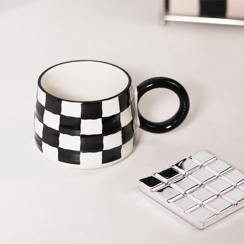 Nordic Ins Style Ceramic Mug Household Water Cup Checkerboard Office Coffee Cup Couple Creative Breakfast Cup