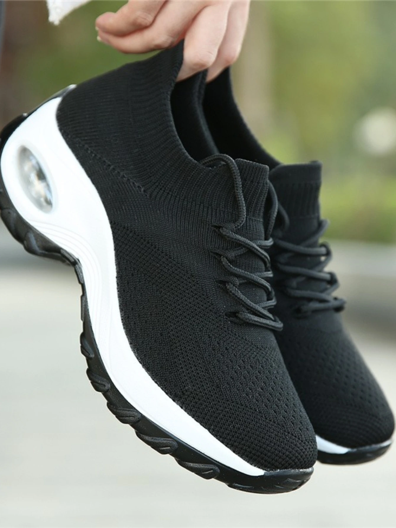 Wiosenne nowe damskie buty do biegania Flying Weave Mesh Sport Casual Lekkie buty do biegania z miękką podeszwą