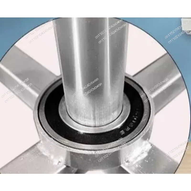 360-Degree Wheel Moving Rotating Table Can Freely Adjust The Height of The Packing Table