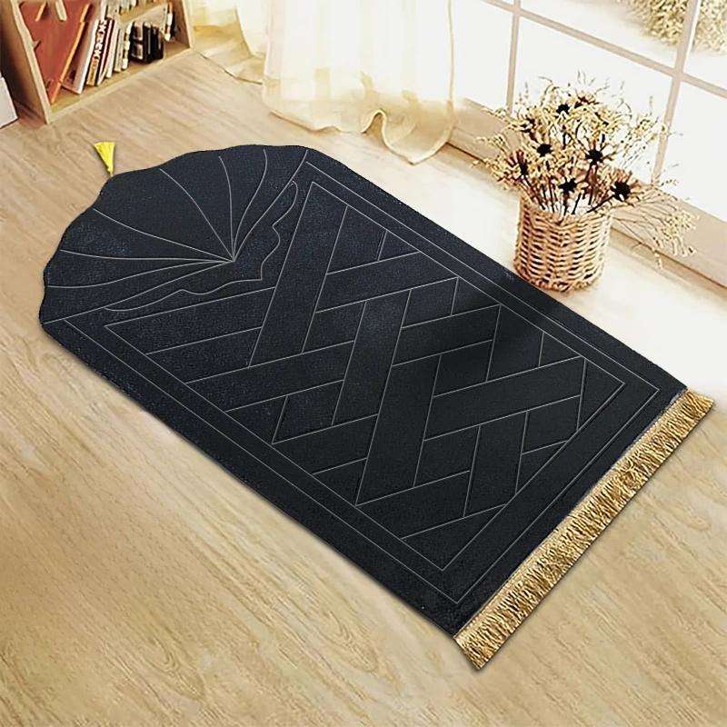 

Thickened Muslim Prayer Mat Portable Durable Embossed Flannel Tassel Prayer Mat Living Room Floor Mat Ramadan Prayer Mat Gift
