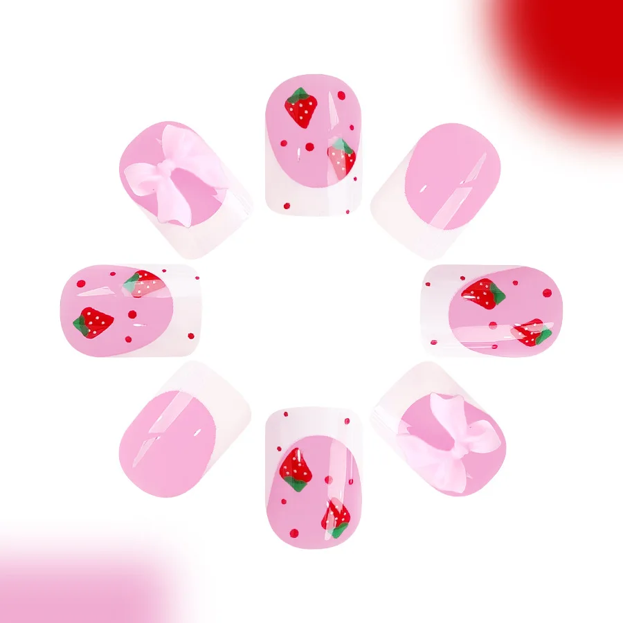 24 stuks rode aardbei ontwerpen nep nagel tips 3D strikken decor witte Franse stijl druk op nagels glanzend roze Europese kunstnagels