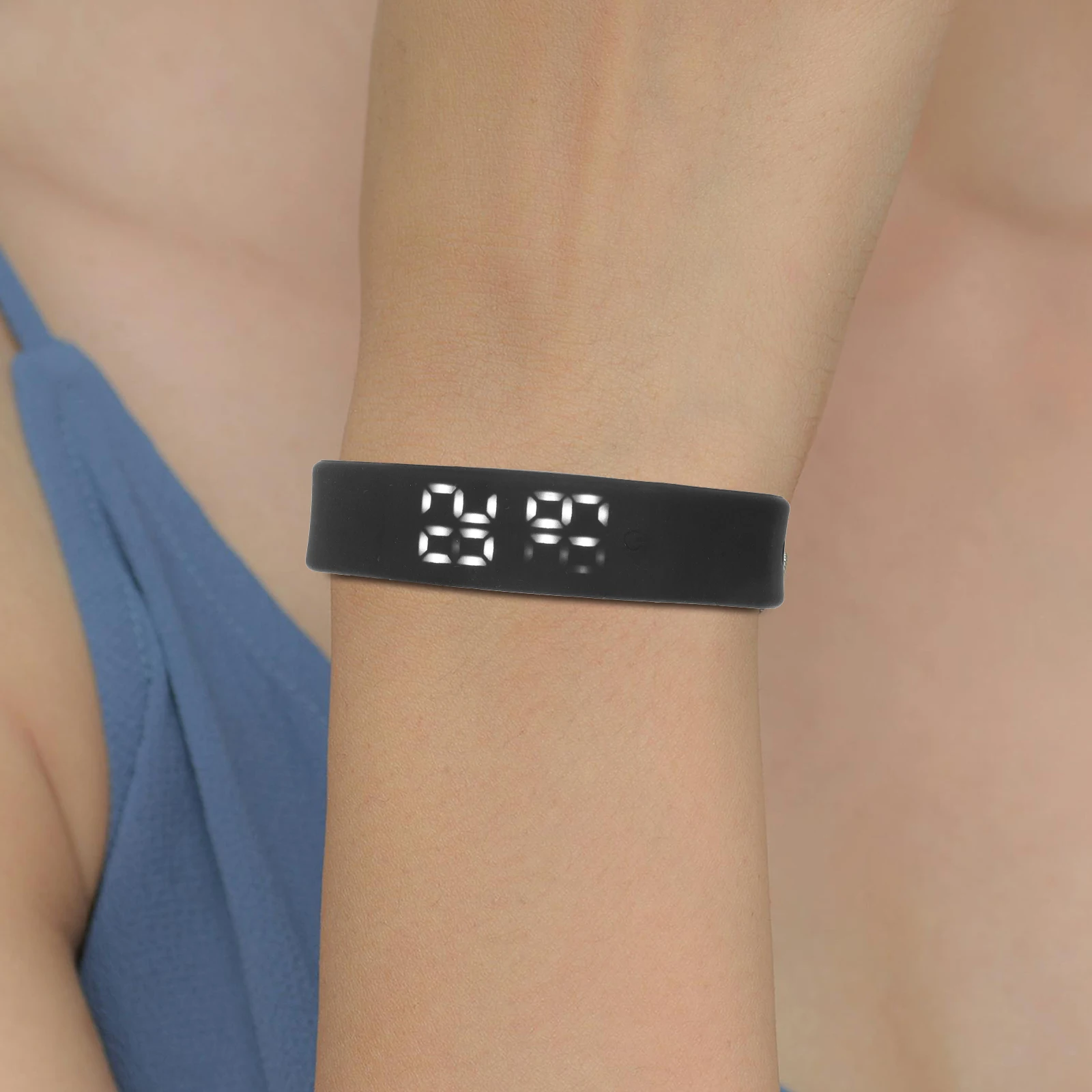 

Smart Wristband Pedometer Black 255x16x9 2mm USB 2 0 50mA LED Sleep Monitor Vibration Alarm Real Time Temperature Fitness