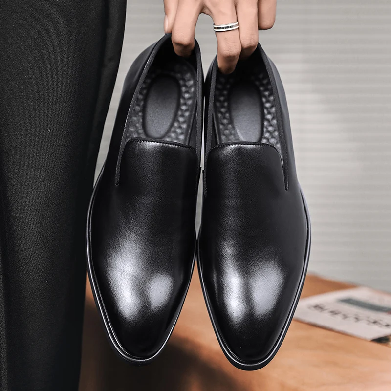 Business Formal Slip-On Leather Shoes Men\'s Casual Moccasins Black Wedding Shoes Dress Fashion Oxford Shoes Pointed Office Shoes