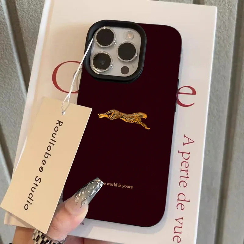 Minimalist Leopard Running Pattern Phone Case For IPhone 17 Pro 16 15 14 Plus 13 12 11 Pro Max 17Air XR XS Max Trendy Soft Cover_voghion.com