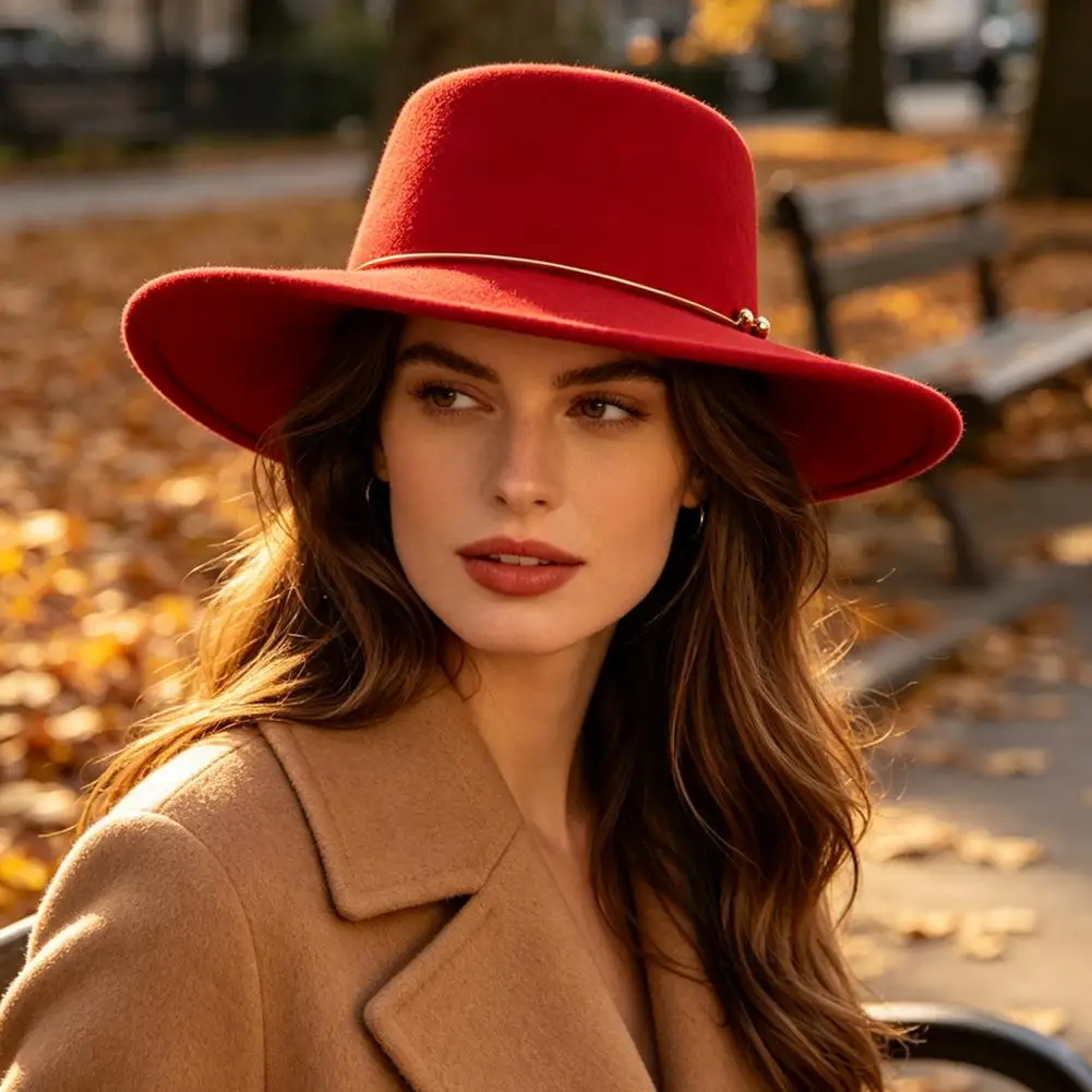 Elegant Bowler Hat Retro Wool Felt Pork Pie Hat Wide Brim Bowler Hat with Metal Ring Classic Black Fedora with Pearl for Women
