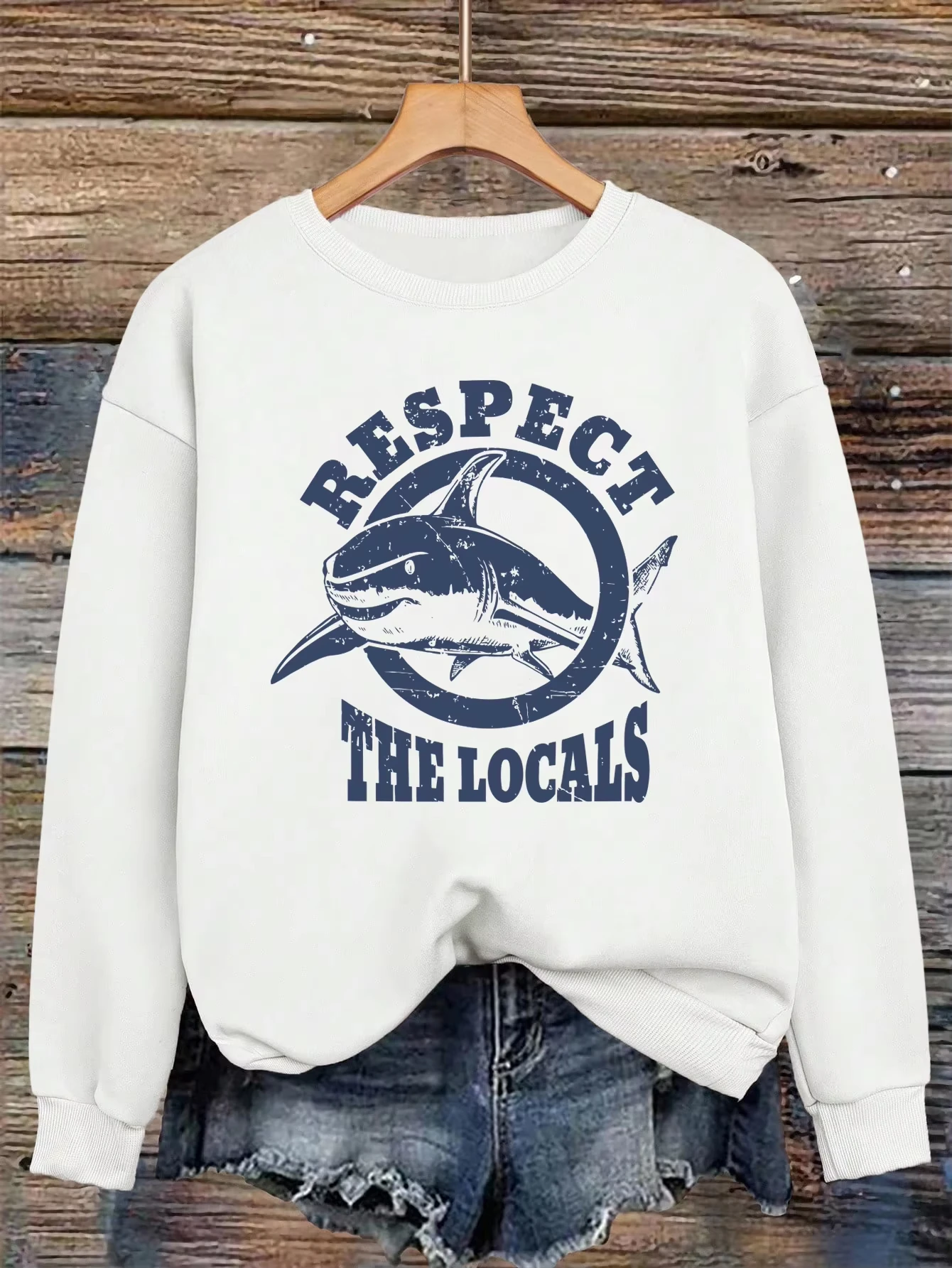 

Respect The Locals Sharks Printing Sweatshirt Women Fleece Loose Pullover Autumn Casual Clothing Crewneck Hip Hop Sportswear