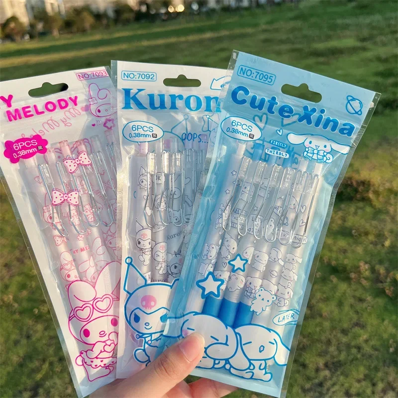 2022 new kawaii cute Sanrio cartoon bag gel pen ins high color value writing pen Kuromi Cinnamoroll mymelody creative black pen