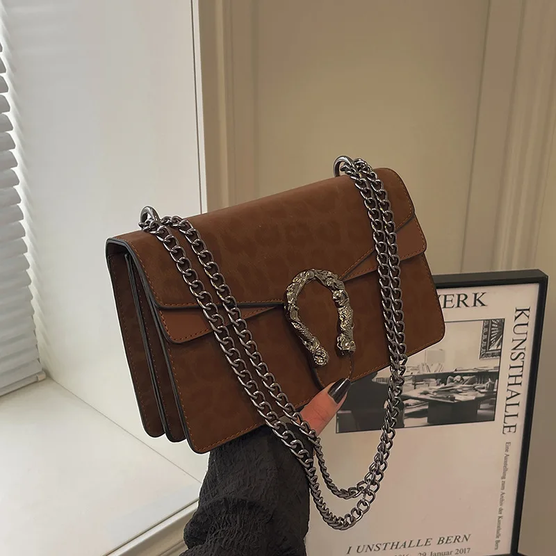 

Niche Design Casual Personalized Women's Bag Fashionable Retro Simple Small Square Bag Women's Oblique Span Bag