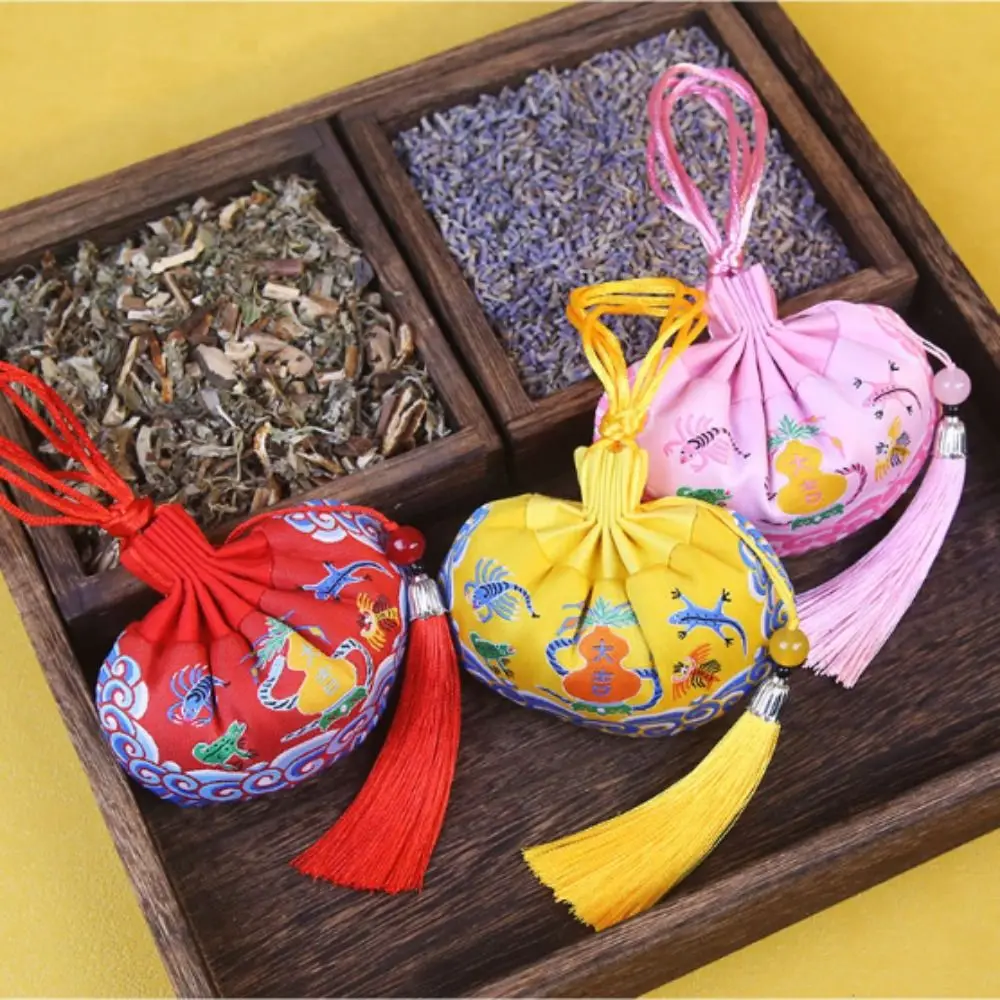 Embroidery Dragon Boat Festival Sachet Hanfu Decor Car Pendant Jewelry Drawstring Bag Portable Chinese Style Small Empty Pouch