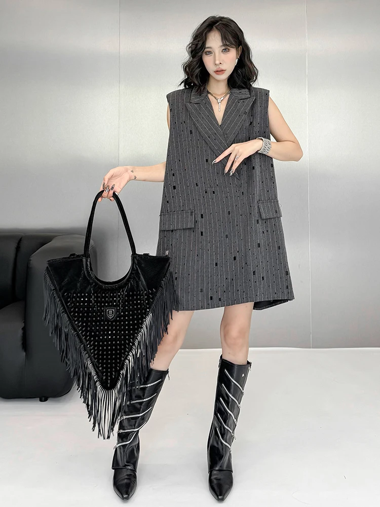 Tassel Trimmed Heavy Duty Rivet Detailing Shoulder Handbag Trendy Design Large Size Polyester Fiber Pure Color Modern Neutral...