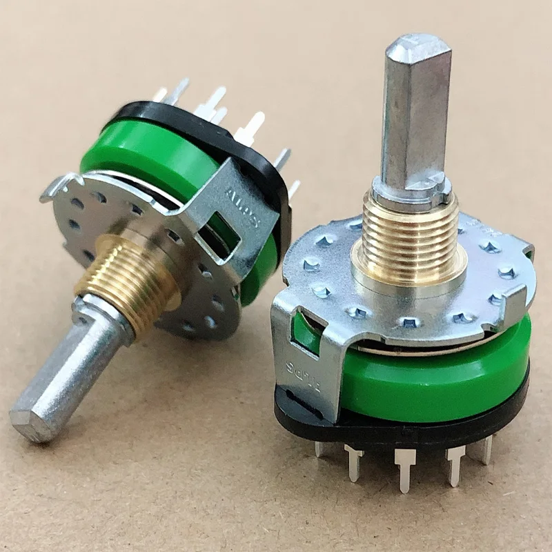 

1 шт., японский усилитель мощности Denon 1050R 2000, переключающий полосовой переключатель звука SRRM1C7800, 12 остановки регулировки громкости