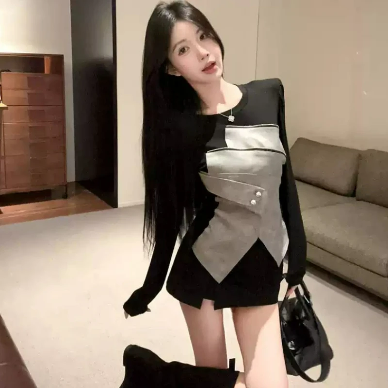 تي شيرت نسائي لربيع وخريف 2026 فريد من نوعه بطبقة أساسية أنيقة ومكررة وغير منتظمة ومقطعة برقبة دائرية وأكمام طويلة للنساء #6