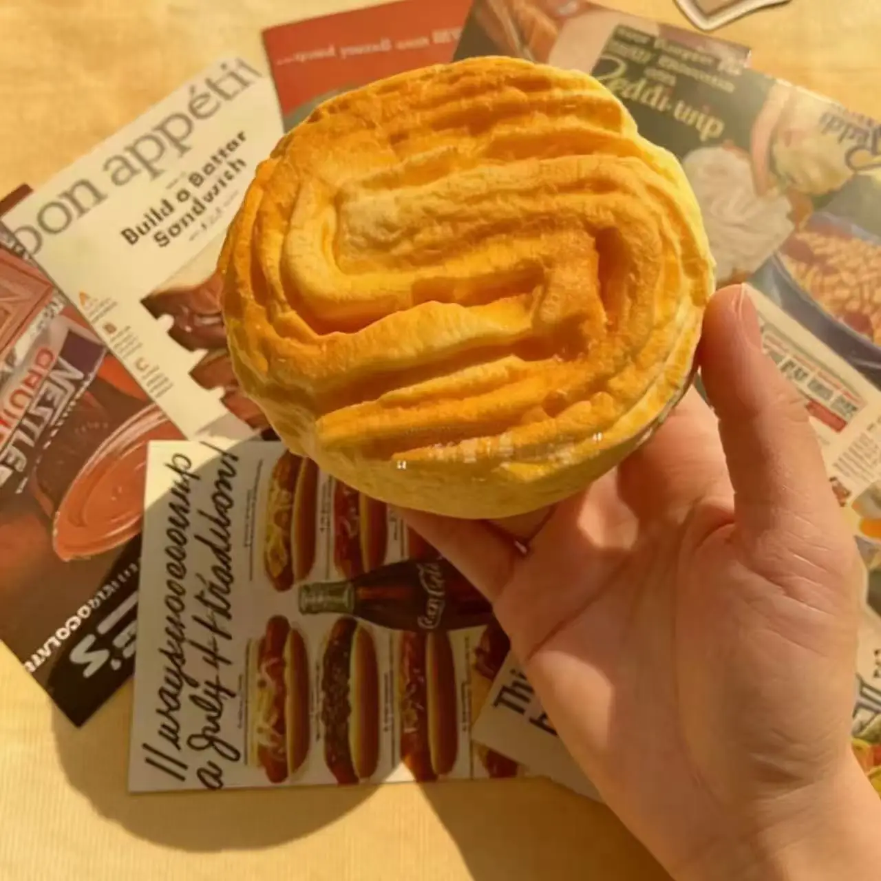 Langsam zurückfederndes, weiches Brot, übergroßes Ananas-Brötchen, Stressabbau-Spielzeug, Handentspannungsgeschenk, Partydekoration, Geschenke