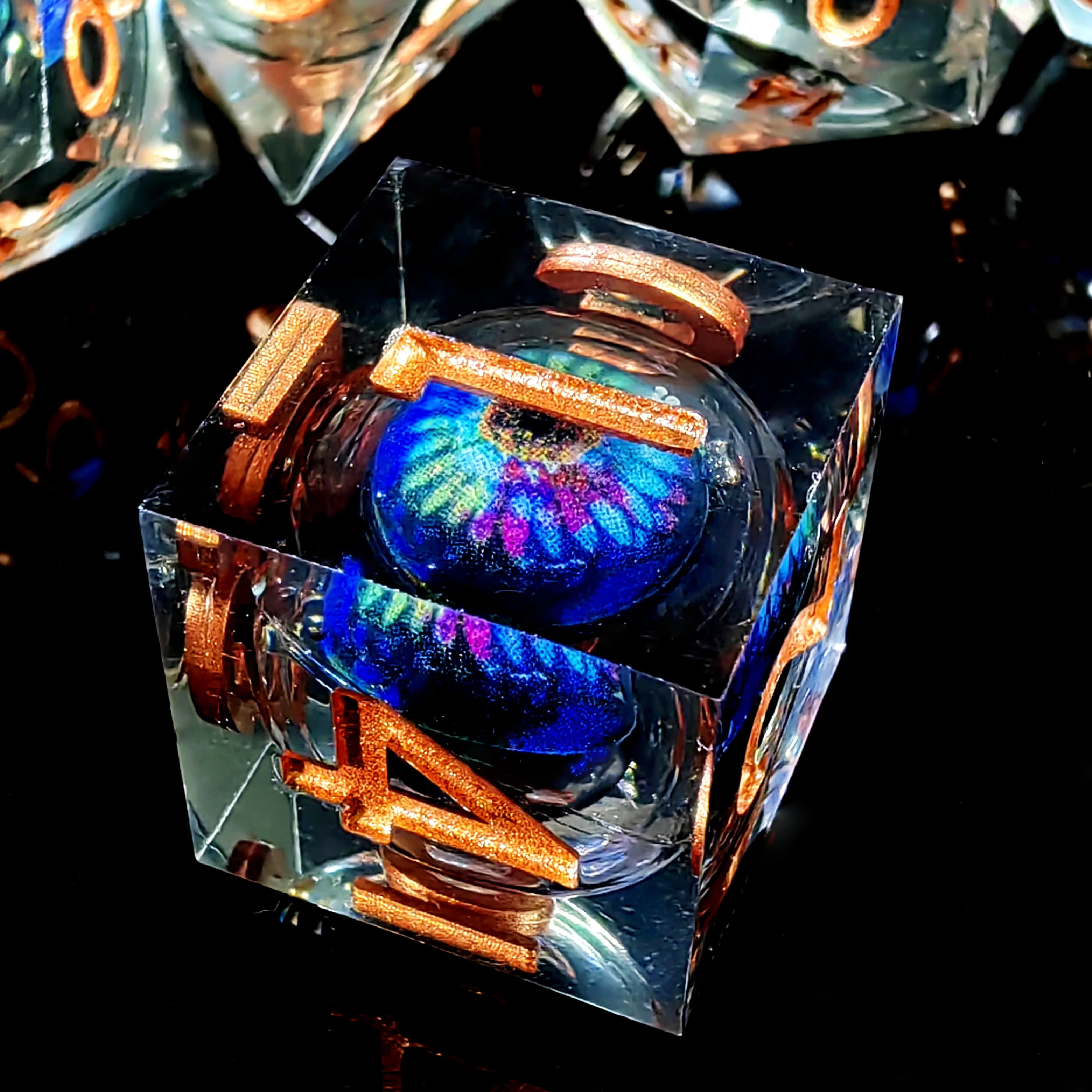 

7-Piece Resin DnD Dice Set with Spinning Dragon Eye Core, Transparent Polyhedral Dice for Dungeons & Dragons, RPG Tabletop Games