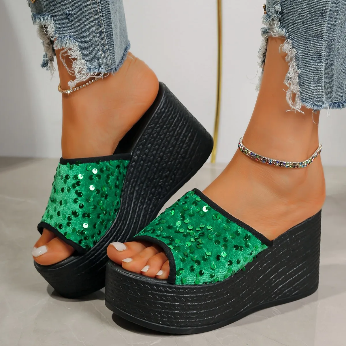 2024 New Women's Wedges Slippers Sequins High Heels Leisure Fashion Summer Luxury Sandals Outdoor Platform Mules Slippers Women