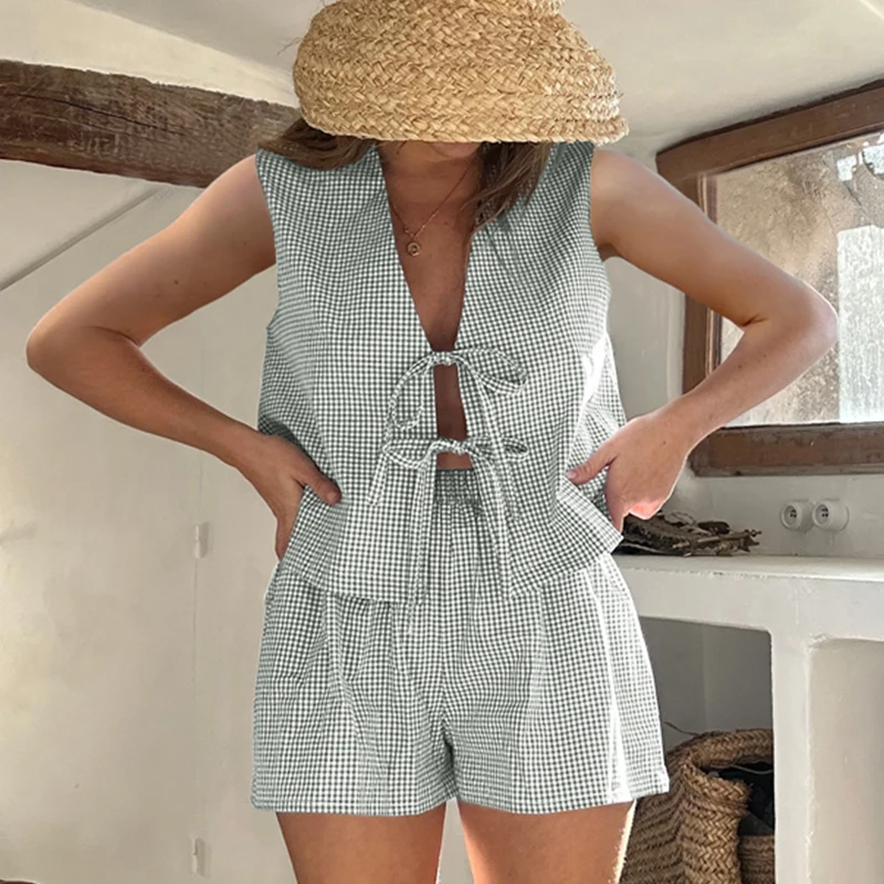 

2 Piece Plaid Set Sleeveless V Neck Front Bow Tie-up Tank Top Vest + Shorts Vintage Loose Fit Outfits Women Beach Holiday Suit