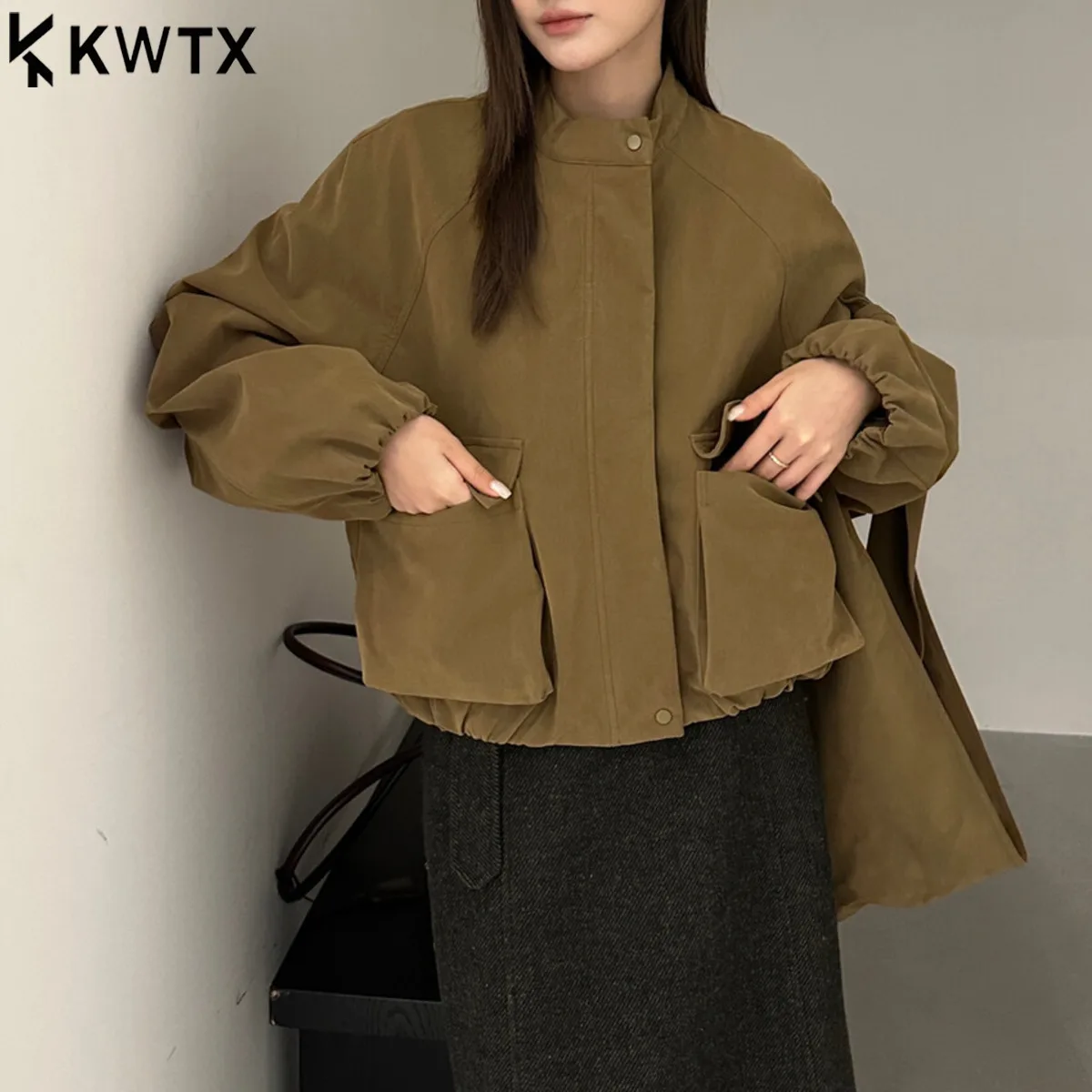 

KWTX, новинка 2025, женская повседневная утолщенная короткая куртка со съемным капюшоном и карманами на молнии, шикарная удобная осенне-зимняя теплая куртка