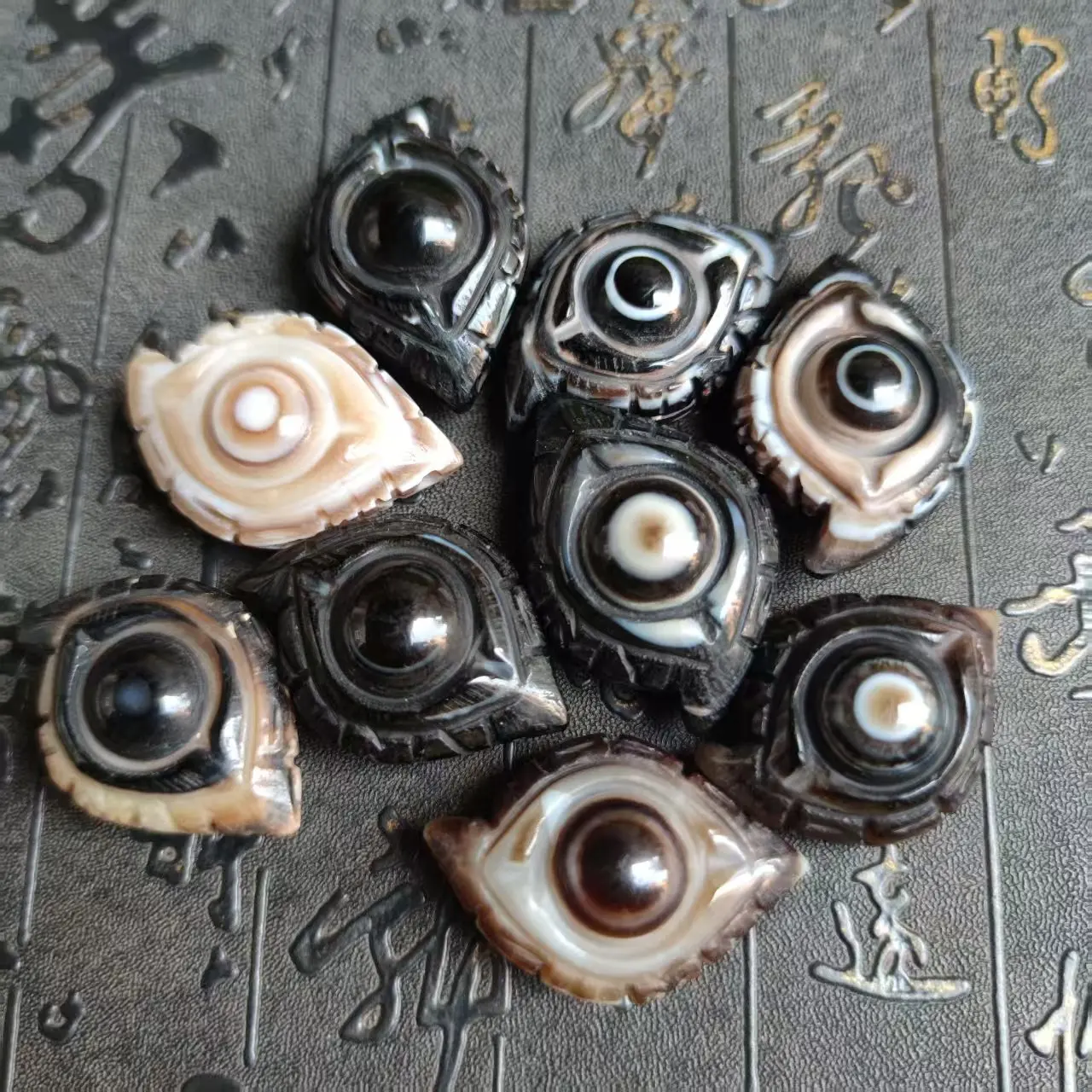 1pcs/lot One leaf tells the arrival of autumn Original Heaven Eyes Stone Agate Boutique Pendant for Men and Women Free Shipping
