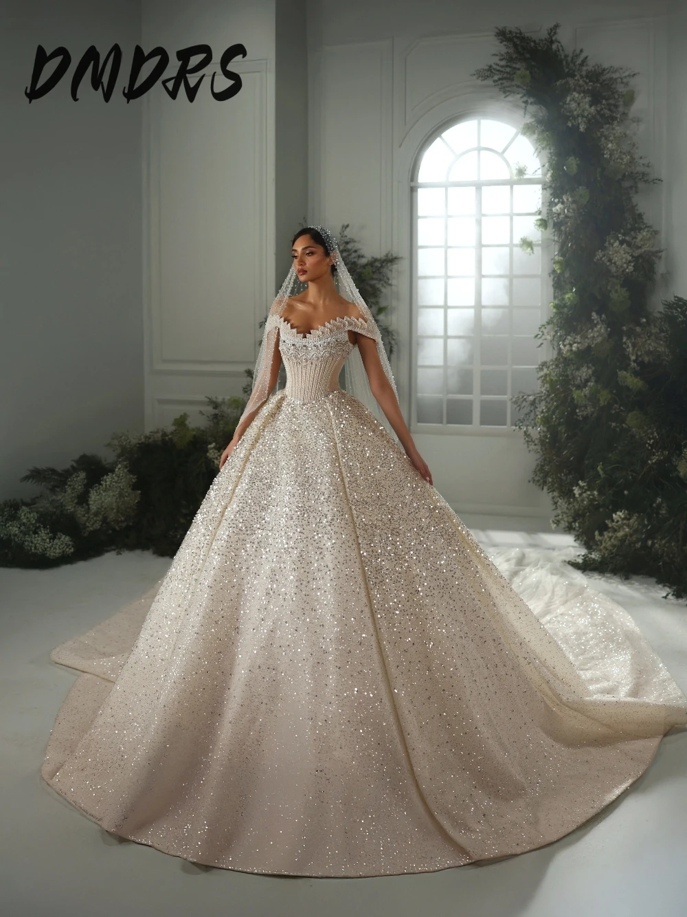 Luxury Off The Shoulder Sequined Wedding Dress Beaded Corset Bodice Ball Gown Customized Elegant Delicate Bride Wear No Veil