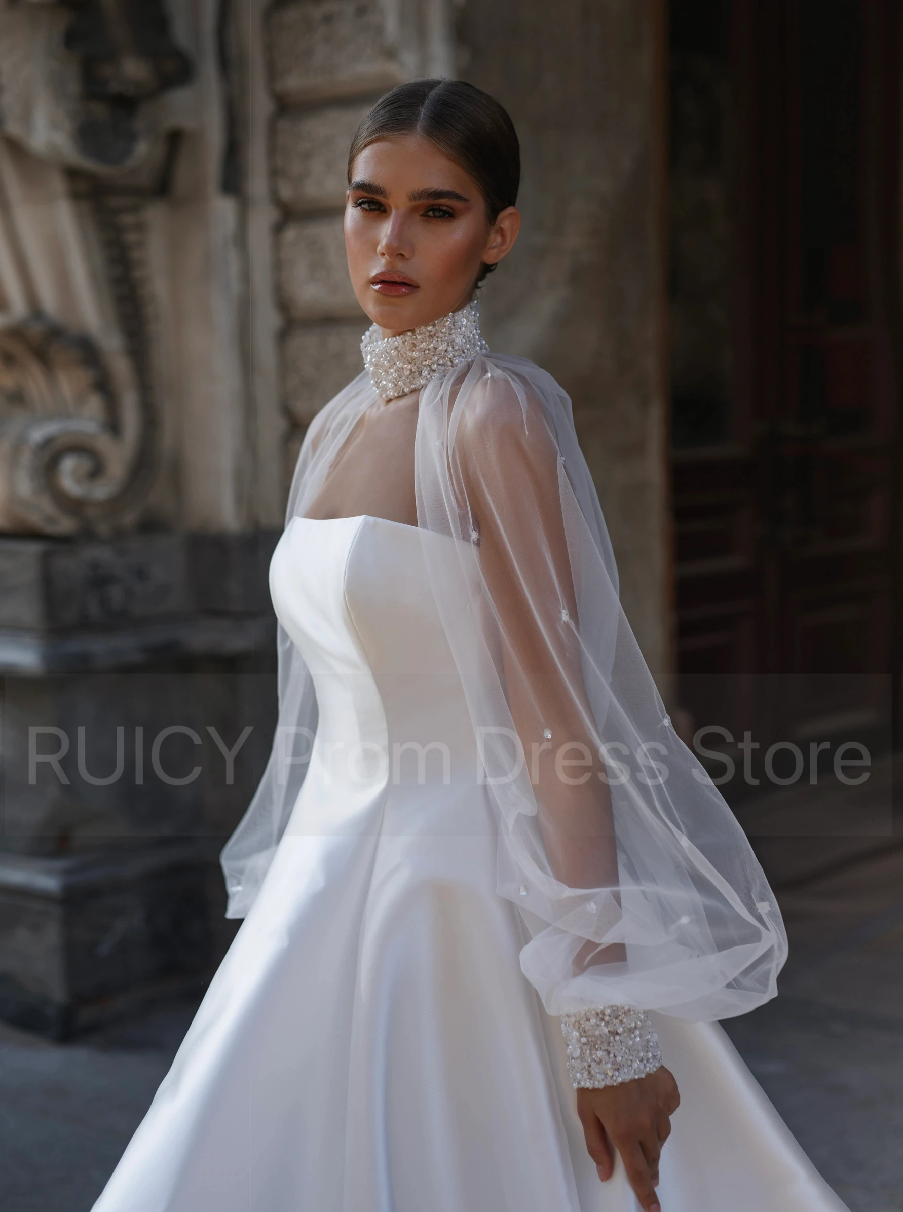 Luxury 2025 Wedding Dresses With Long Sleeve Detachable Pearls Beaded Neck Satin A-line Bridal Gowns For Women robe de mariée