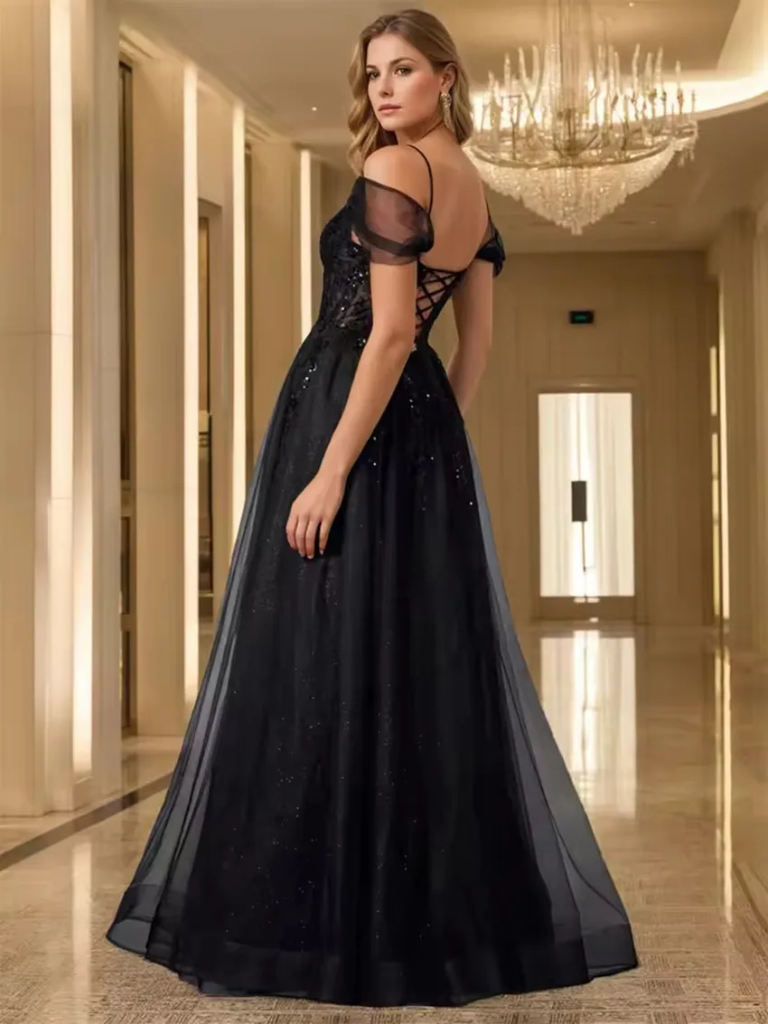 Abito da ballo da donna elegante personalizzato Abito da laurea con applicazioni in pizzo tulle nero Abito da sera formale con spacco alto e linea