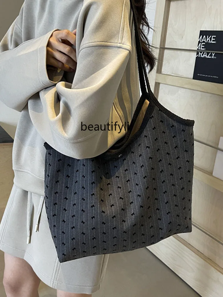 Retro Fashion Casual Tote Bag Polka Dot Nylon Cloth Shoulder Bag Large Capacity All-Match Underarm Bag