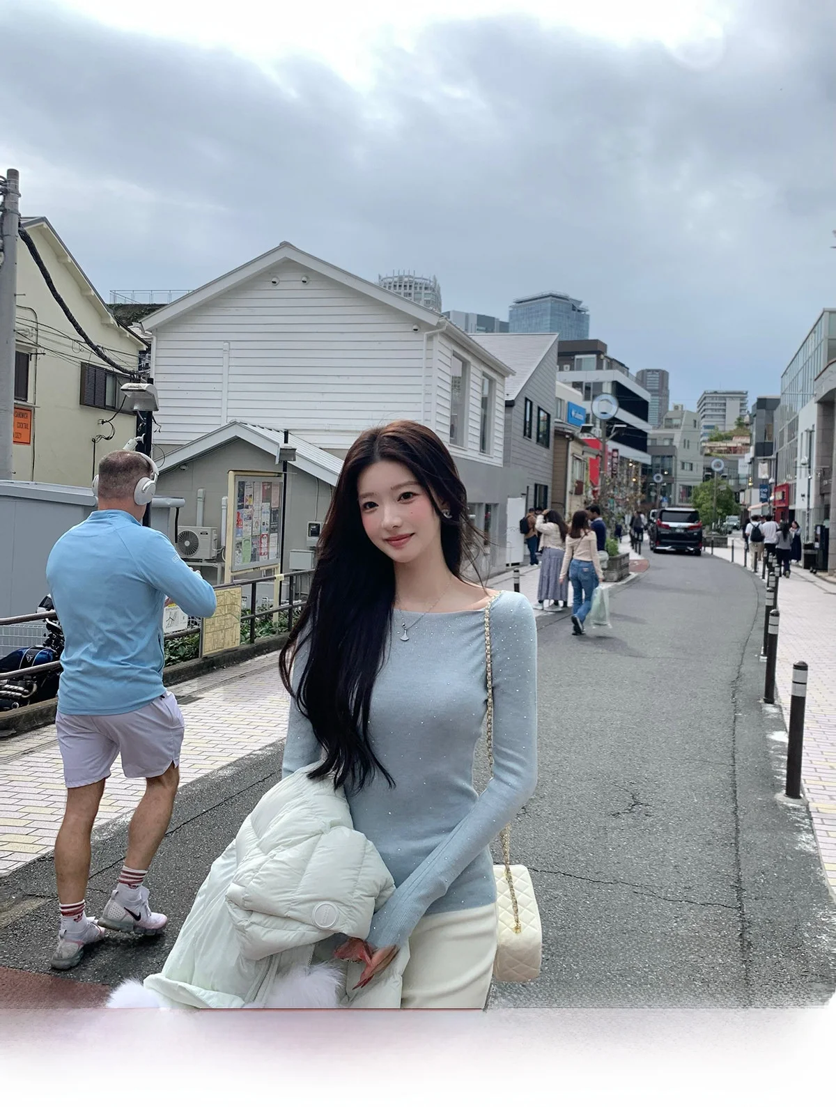 

Blue Woolen Knitted Sweater Casual Versatile Women's Winter Top Design Sensation Age Reduction YOLI Zhang Yuli Star River Beat