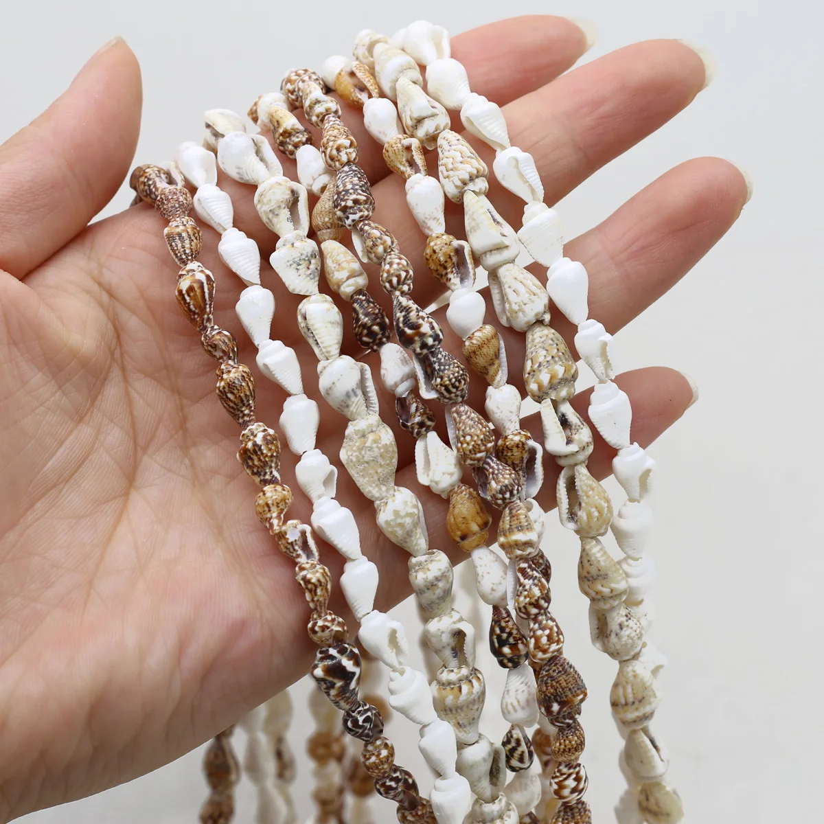 Cuentas Tricolor de 6x8mm, concha Natural, concha pequeña de pino, cuentas semiacabadas, fabricación de joyería, DIY, collar, pulsera, accesorios de regalo