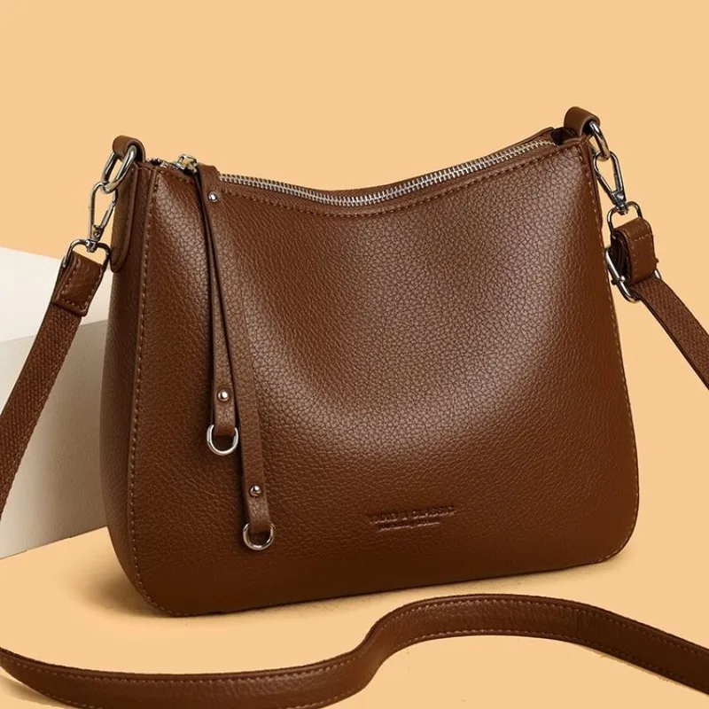 

Luxury Chic Large Capacity Diaper Bags For Women Classic Vintage Messenger Bag Trendy Crossbody Bag Simple Fashionable Elegant