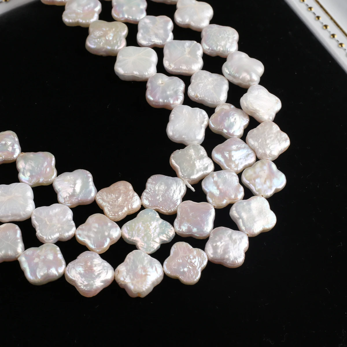 Natural Pearl Four-Leaf Flower Exquisite Shape Elegant Appearance for DIY Jewelry Making Handmade Bracelet Necklace Length 36cm