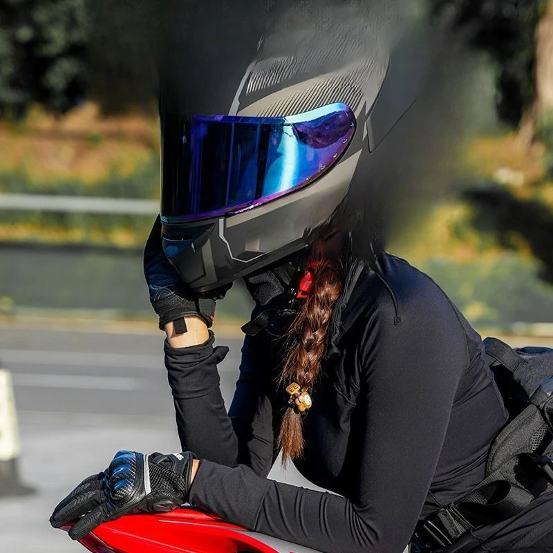Personalized four-season universal locomotive full helmet, cool and cold-proof model for electric vehicles