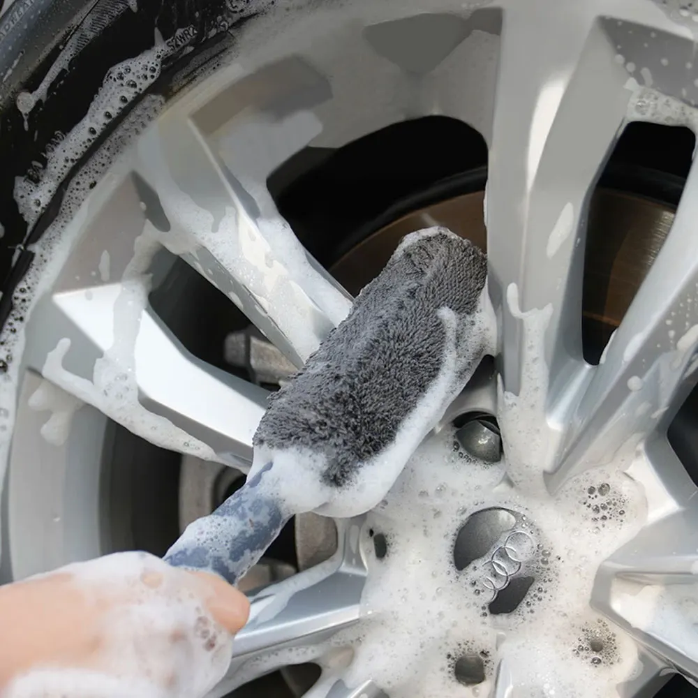 Car Wheel Wash Cleaning Car Wash Portable Microfiber Wheel Tire Rim Brush for Car with Plastic Handle Auto Washing Cleaner Tools