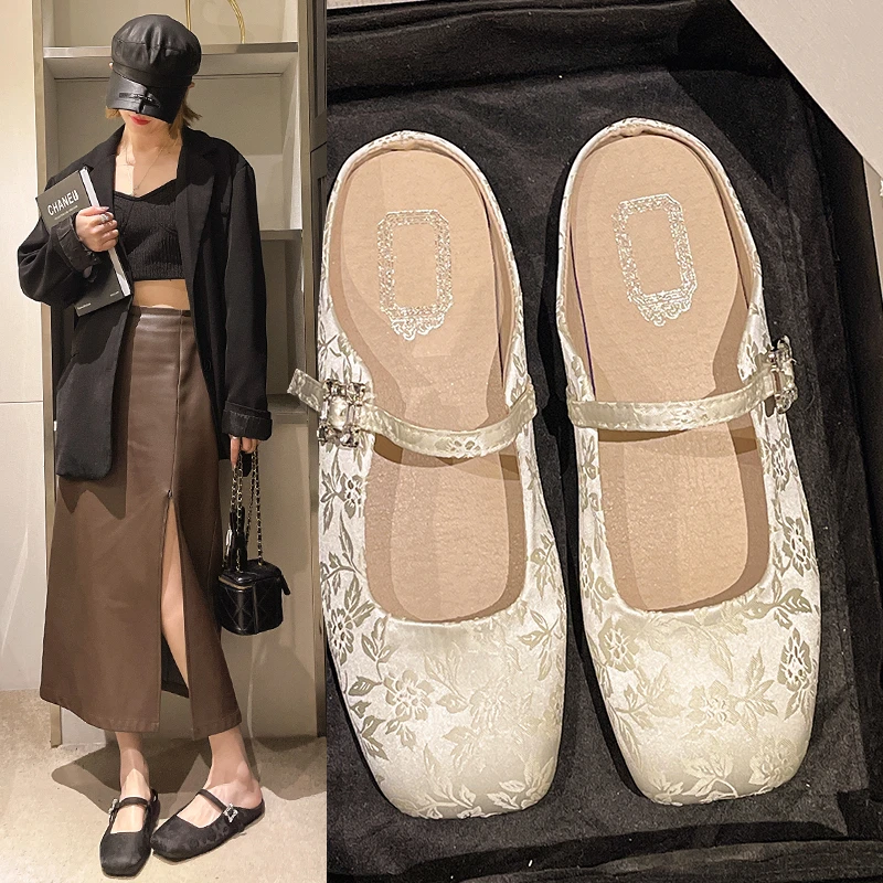 

New Ballet Flats Woman Elegant Floral Jacquard Satin Silk Mary Janes Ladies Brand Design Mule Slippers Flat Sandals Plus Size 42