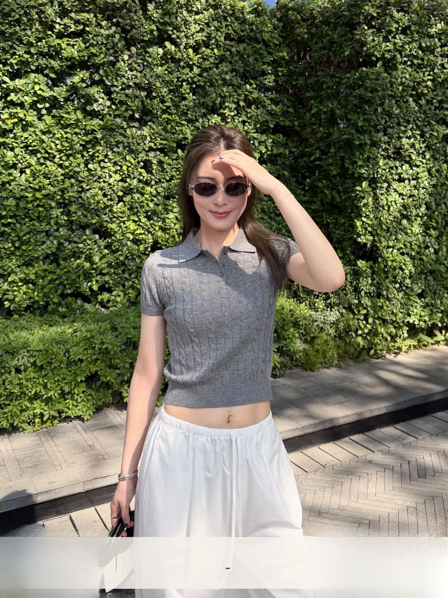 

Новый женский мягкий повседневный модный топ Yang Xiao Yao Cambrie T-Love из шерстяного шелкового трикотажа с воротником и коротким рукавом